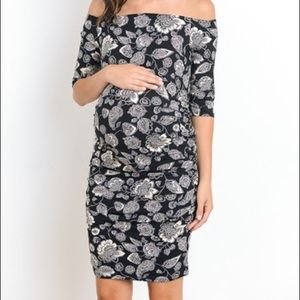🤰Off the shoulder Navy floral maternity dress XL